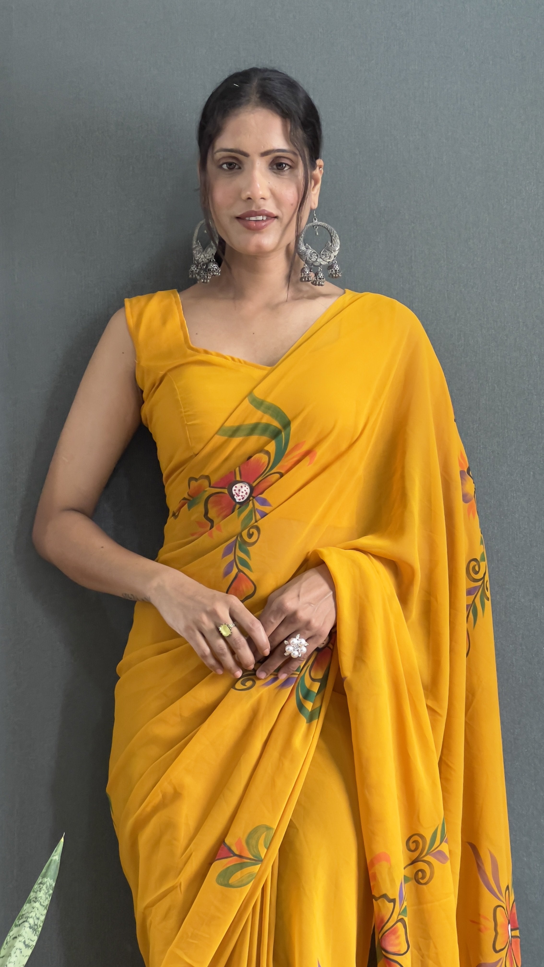 Hand-Painted 1 min Ready-to-Wear Saree